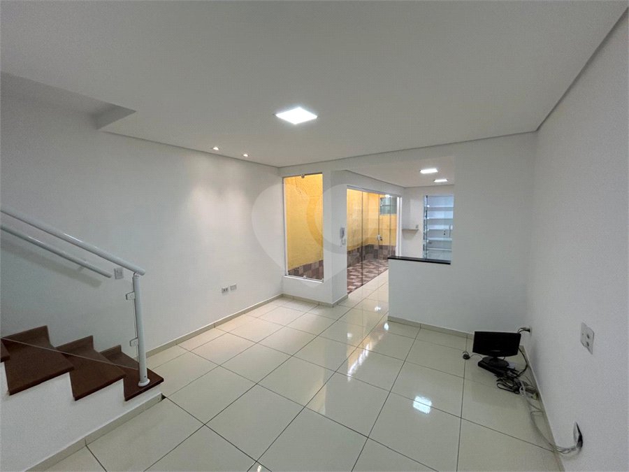 Casa de Vila para alugar com 4 suítes em Vila Romana, São Paulo, SP