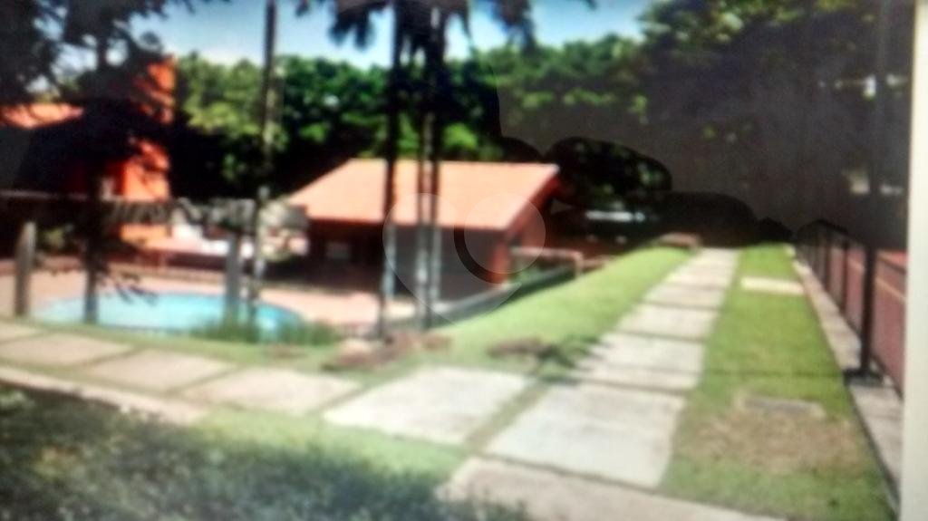 Sobrado à venda com 7 quartos, sendo 5 suítes, em Chácara das Paineiras, Carapicuíba, SP
