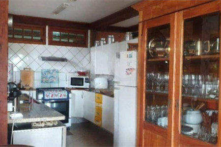 Casa à venda com 3 quartos, sendo 1 suíte, no condomínio Terras de São Francisco, Vinhedo - SP