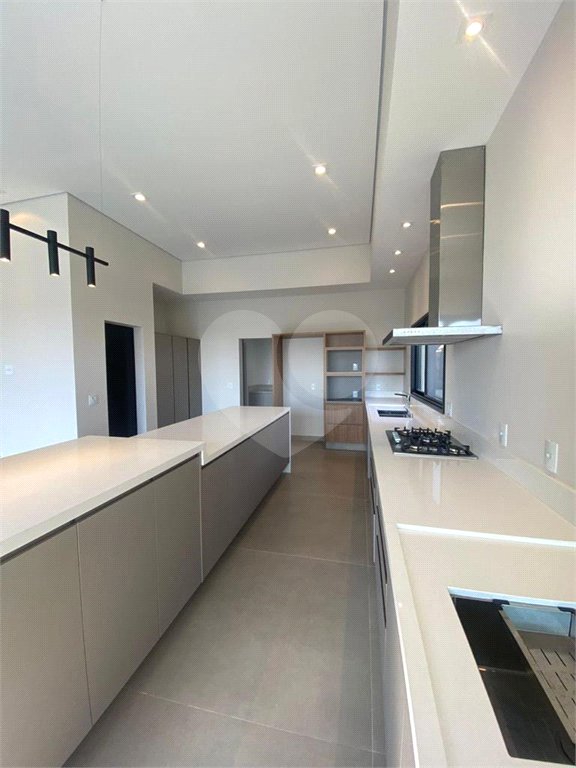 Casa à venda com 4 suítes no condomínio Campo de Toscana, Vinhedo - SP