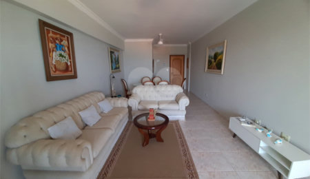 Apartamento à venda com 2 quartos, sendo 1 suíte,  em Vera Cruz, Mongaguá, SP