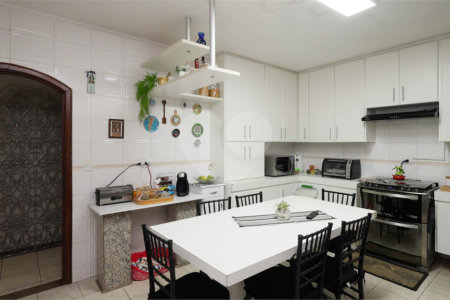 Sobrado à venda com 6 quartos, sendo 1 suíte, em Tucuruvi, São Paulo, SP