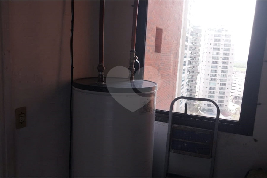 Apartamento à venda com 4 quartos, sendo 2 suítes, em Tombo, Guarujá, SP