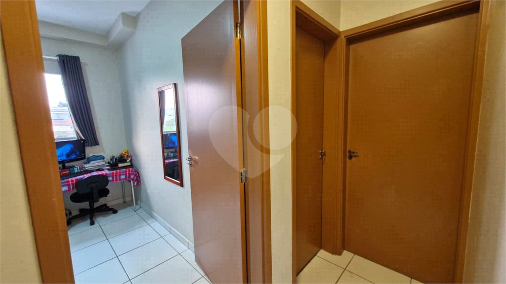 Apartamento à venda no condomínio Parque das Acácias.
