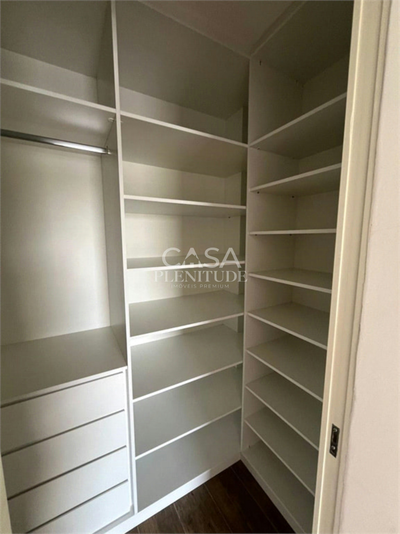 Casa em condomínio à venda com 3 suítes em Cajuru do Sul, Sorocaba, SP