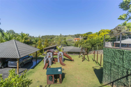 Casa à venda com 5 suítes no condomínio Vale da Santa Fé, Vinhedo - SP