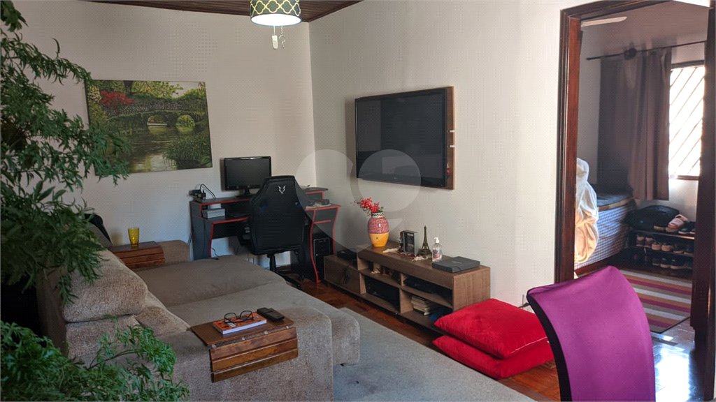 Sobrado à venda com 4 quartos, sendo 2 suítes,  em Santana, São Paulo, SP