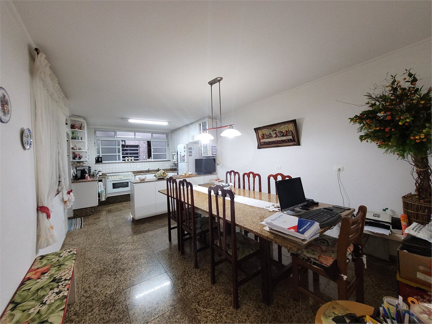 Sobrado à venda com 5 quartos, sendo 2 suítes, em Jardim Vera Cruz, São Paulo, SP