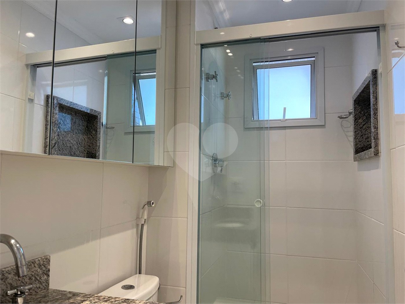 Apartamento à venda com 2 quartos, sendo 1 suíte, em Saúde, São Paulo, SP