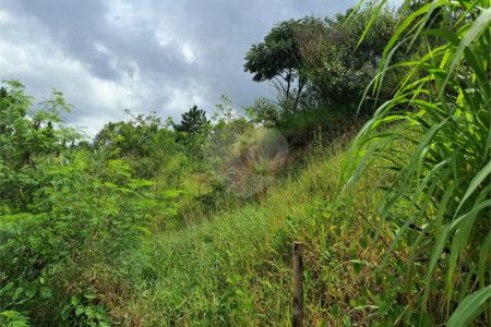 Terreno à venda em Jardim Estância Brasil, Atibaia, SP