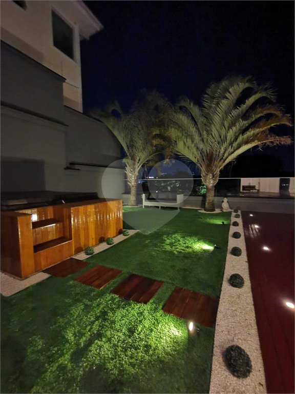 Casa à venda ou para alugar com 4 suítes em Parque dos Príncipes, São Paulo, SP