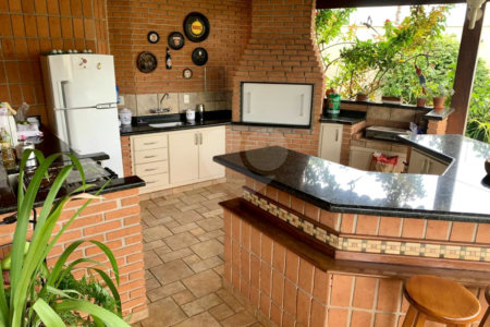 Sobrado à venda com 3 suítes em Vila Velosa, Araraquara, SP