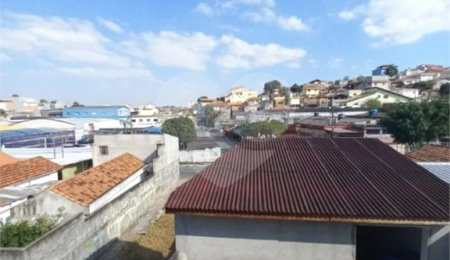 Sobrado à venda com 3 quartos, sendo 2 suítes,  em Tremembé, São Paulo, SP
