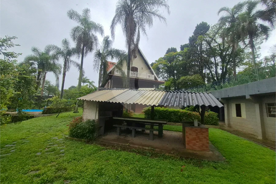 Sobrado à venda ou para alugar com 3 suítes em SERRA DA CANTAREIRA, Mairiporã, SP