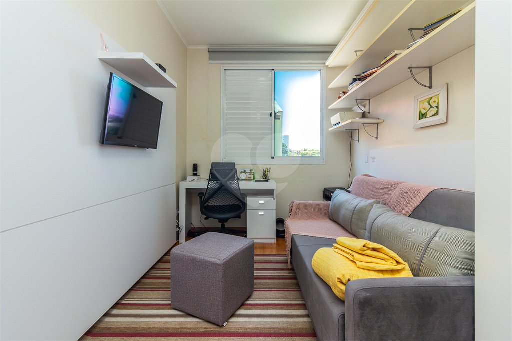 Casa à venda com 3 quartos, sendo 1 suíte, no condomínio Villaggio Di Firenze, São Paulo - SP