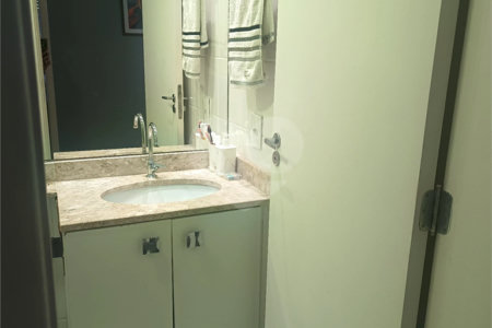 Apartamento à venda com 2 quartos, sendo 1 suíte,  em Parque Vitória, São Paulo, SP