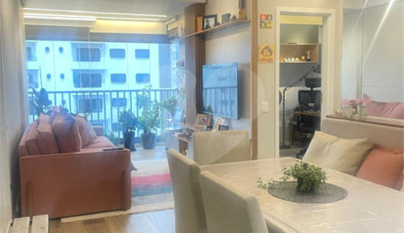Apartamento à venda com 3 quartos, sendo 1 suíte,  em Indianópolis, São Paulo, SP