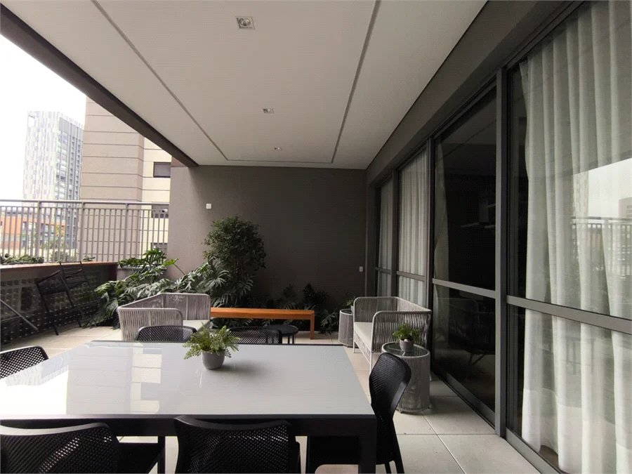 Apartamento para alugar com 2 suítes em Pinheiros, São Paulo, SP