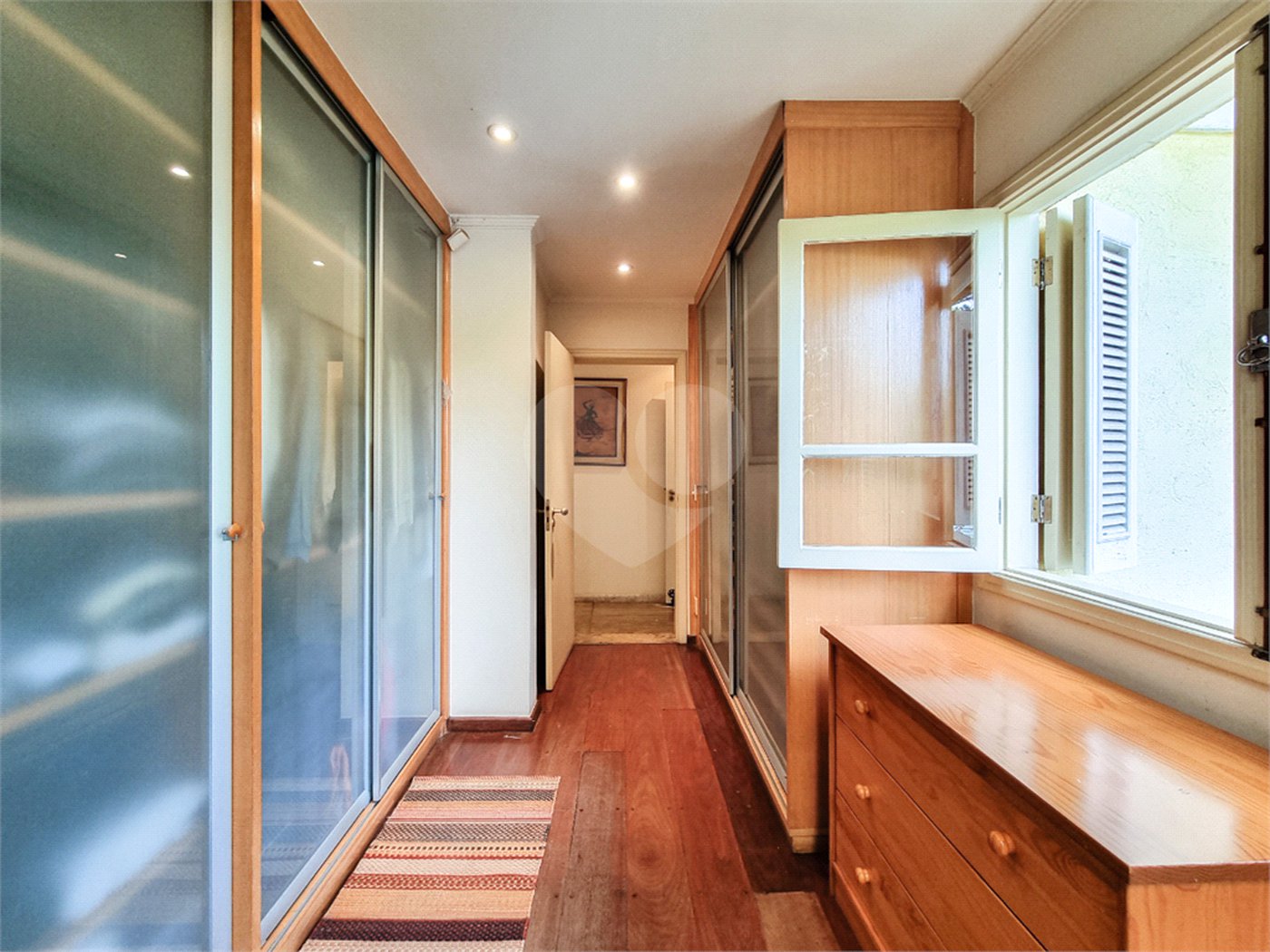 Casa à venda com 4 suítes no condomínio Annecy Village, São Paulo - SP