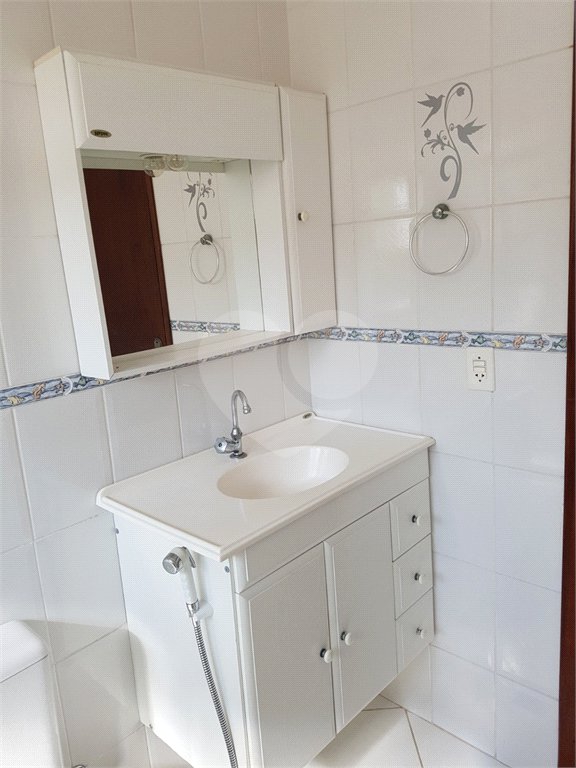 Sobrado à venda com 3 quartos, sendo 1 suíte, em Jardim Caravelas, São Paulo, SP