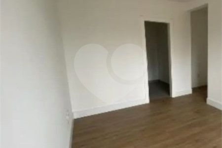 Apartamento à venda com 4 suítes em Meia Praia, Itapema, SC