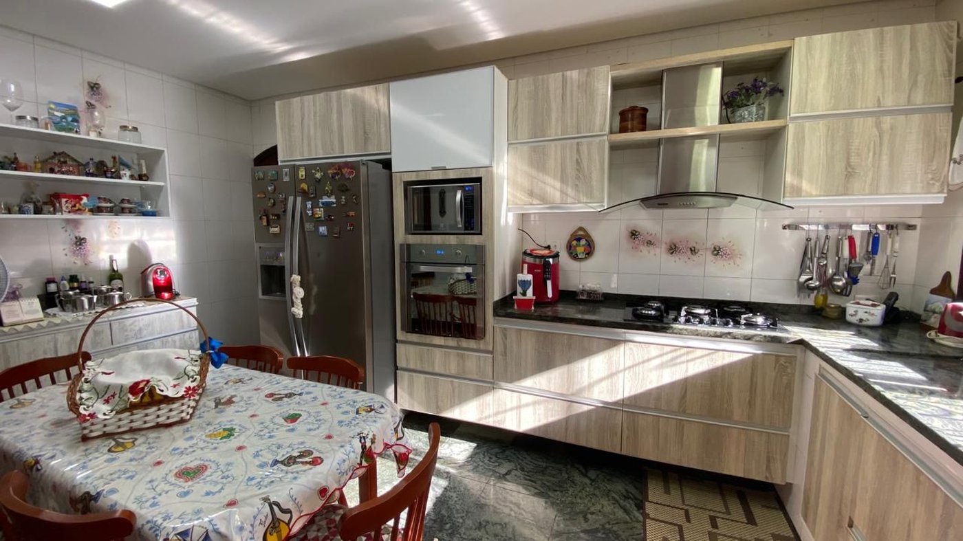 Casa com 4 dormitórios à venda, 380 m² por R$ 2.400.000,00 - Embaré - Santos/SP