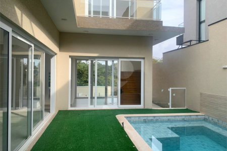 Casa à venda com 3 suítes no condomínio Quadra Real, Atibaia - SP