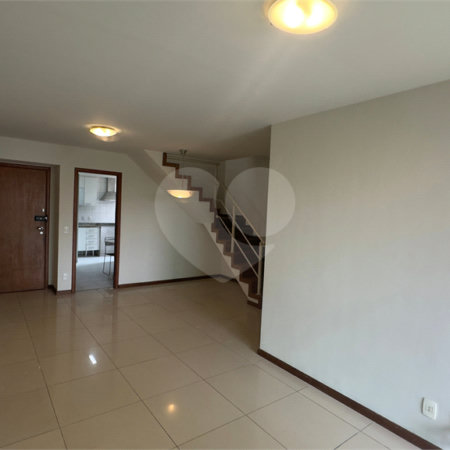 Cobertura à venda com 3 quartos, sendo 1 suíte,  em Tijuca, Rio de Janeiro, RJ