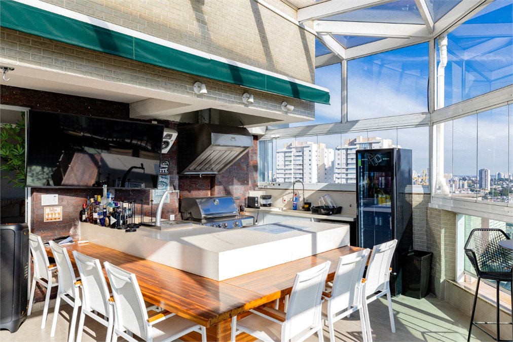 Apartamento à venda com 4 quartos, sendo 3 suítes, em Campo Belo, São Paulo, SP
