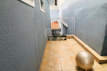 Sobrado à venda com 3 quartos, sendo 1 suíte, em Parada Inglesa, São Paulo, SP