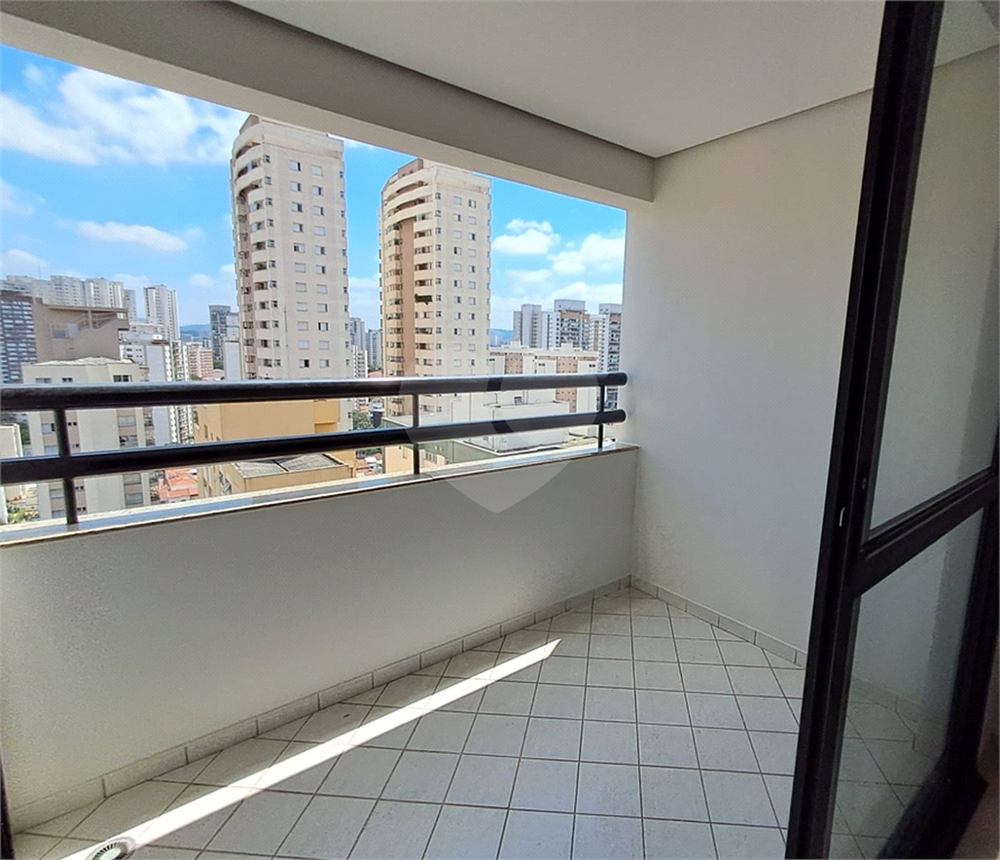 Apartamento à venda com 2 quartos, sendo 1 suíte, em Vila Pompéia, São Paulo, SP