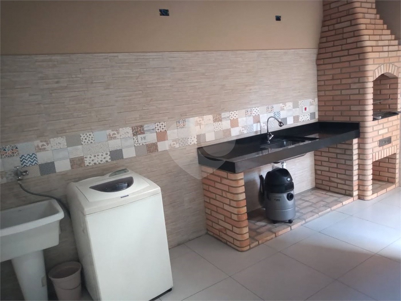 Casa à venda com 3 quartos, sendo 1 suíte, em Jardim Pirajussara, São Paulo, SP