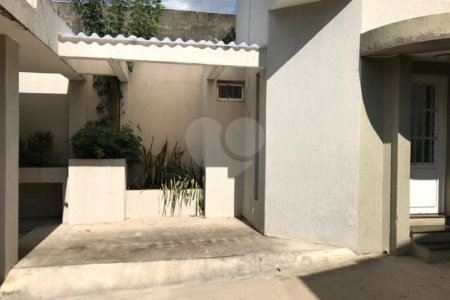 Sobrado à venda com 3 quartos, sendo 1 suíte,  em Jardim Chapadão, Campinas, SP