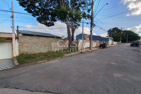 Casa à venda com 2 quartos em Vila Barão, Sorocaba, SP