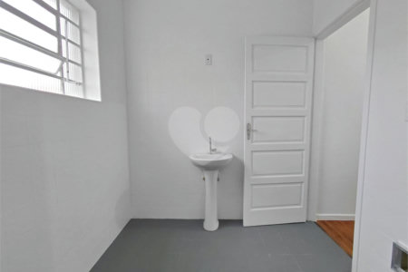 Sobrado à venda com 3 quartos em Vila Pompéia, São Paulo, SP
