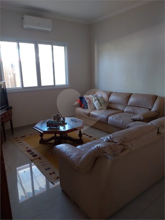 Casa à venda com 3 quartos, sendo 2 suítes, no condomínio Acmti - Colinas do Mosteiro, Terras de Itaici e Recanto dos Pássaros, Indaiatuba - SP