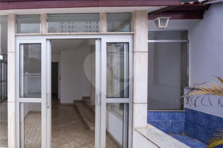 Cobertura à venda com 4 quartos, sendo 1 suíte,  em Real Parque, São Paulo, SP