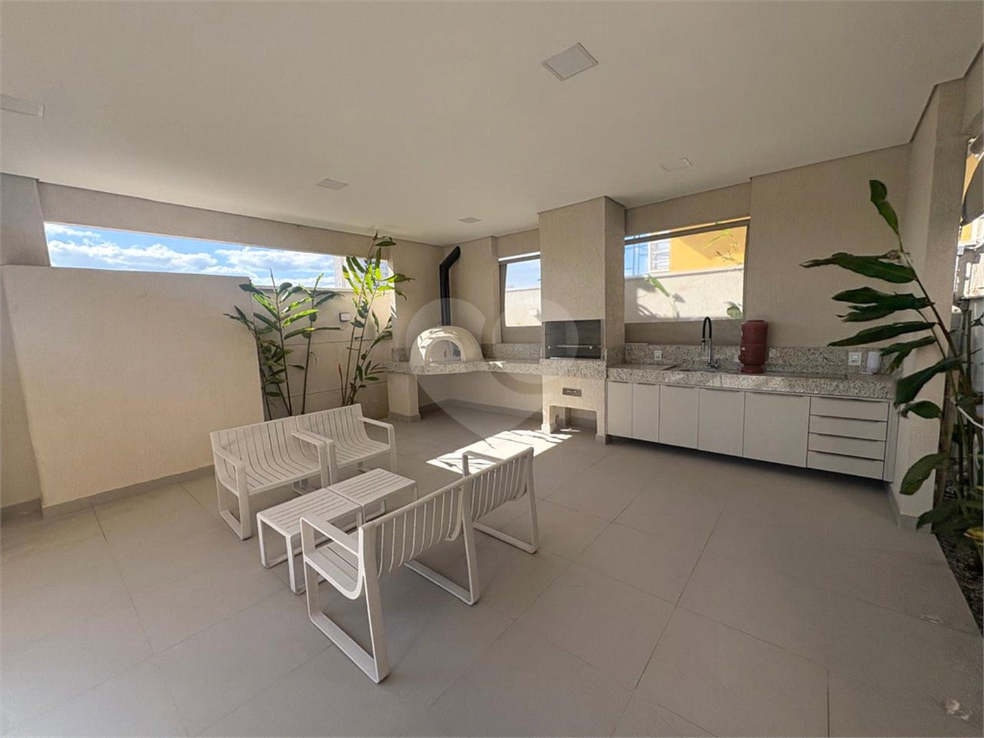Apartamento à venda com 3 suítes em Urbanova, São José dos Campos, SP