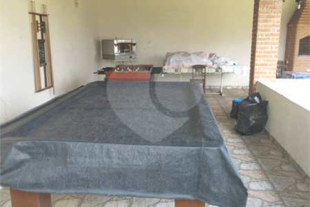 Casa à venda com 4 quartos, sendo 3 suítes,  em Vila Áurea, Poá, SP