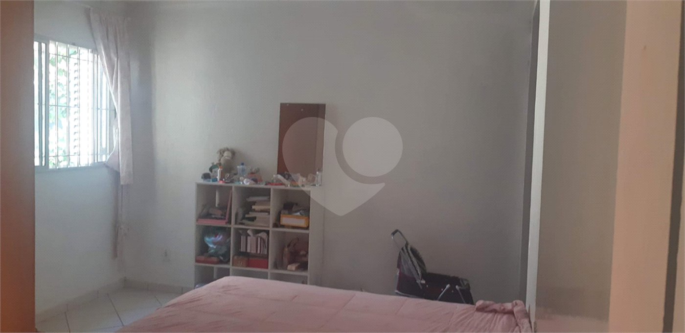 Sobrado à venda com 5 quartos, sendo 2 suítes, em Horto, São Paulo, SP