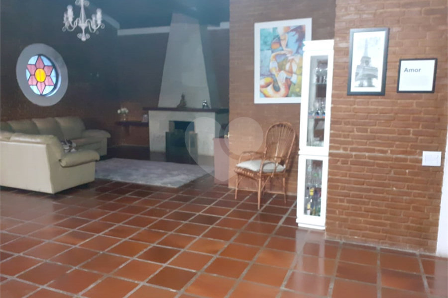 Casa à venda com 8 quartos, sendo 2 suítes, em Serra da Cantareira, Mairiporã, SP