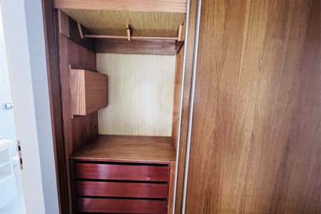 Apartamento à venda com 3 quartos, sendo 1 suíte, em Santa Cecília, São Paulo, SP