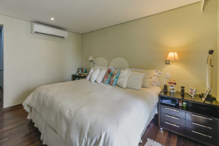 Duplex à venda com 4 quartos, sendo 2 suítes, em Vila Suzana, São Paulo, SP