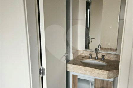 Apartamento para alugar com 2 quartos, sendo 1 suíte, em Chácara Santo Antônio, São Paulo, SP