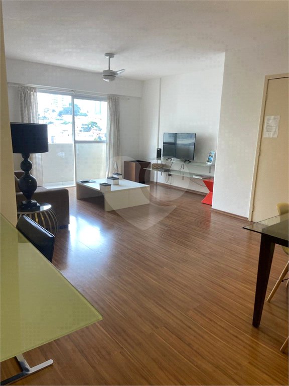 Apartamento à venda com 3 quartos, sendo 1 suíte,  em Santana, São Paulo, SP