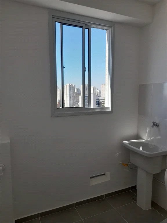 Apartamento à venda com 2 quartos em Lapa, São Paulo, SP