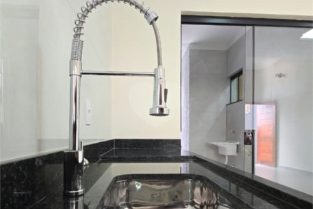 Casa à venda com 3 quartos, sendo 1 suíte, em Vila Barão, Sorocaba, SP