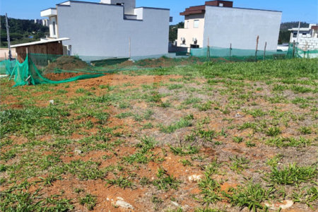 Terreno à venda com 3 quartos, sendo 1 suíte, no condomínio Paradise Gardens I, Mogi das Cruzes - SP