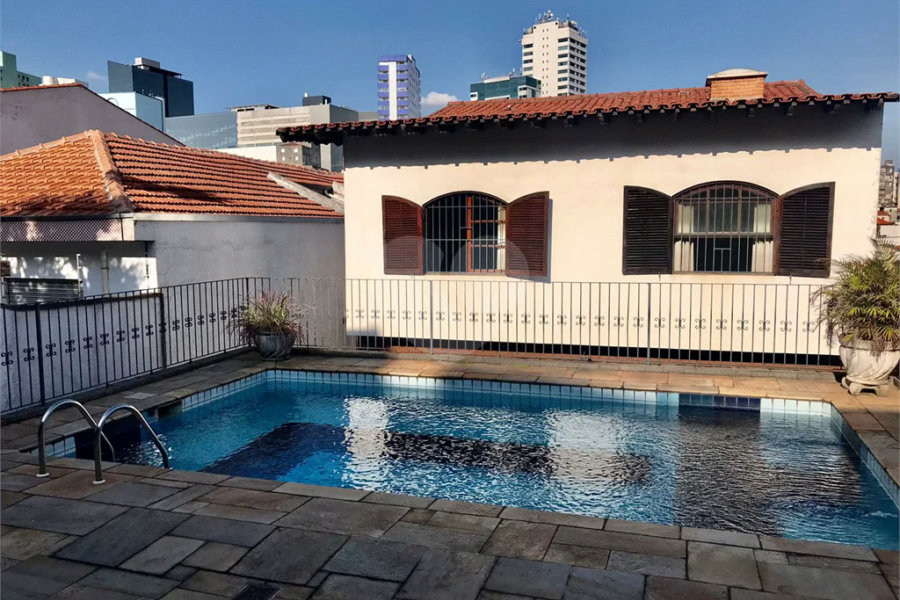 Sobrado à venda com 3 suítes em Jardim França, São Paulo, SP