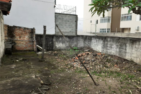 Sobrado à venda com 2 quartos em Vila Mazzei, São Paulo, SP